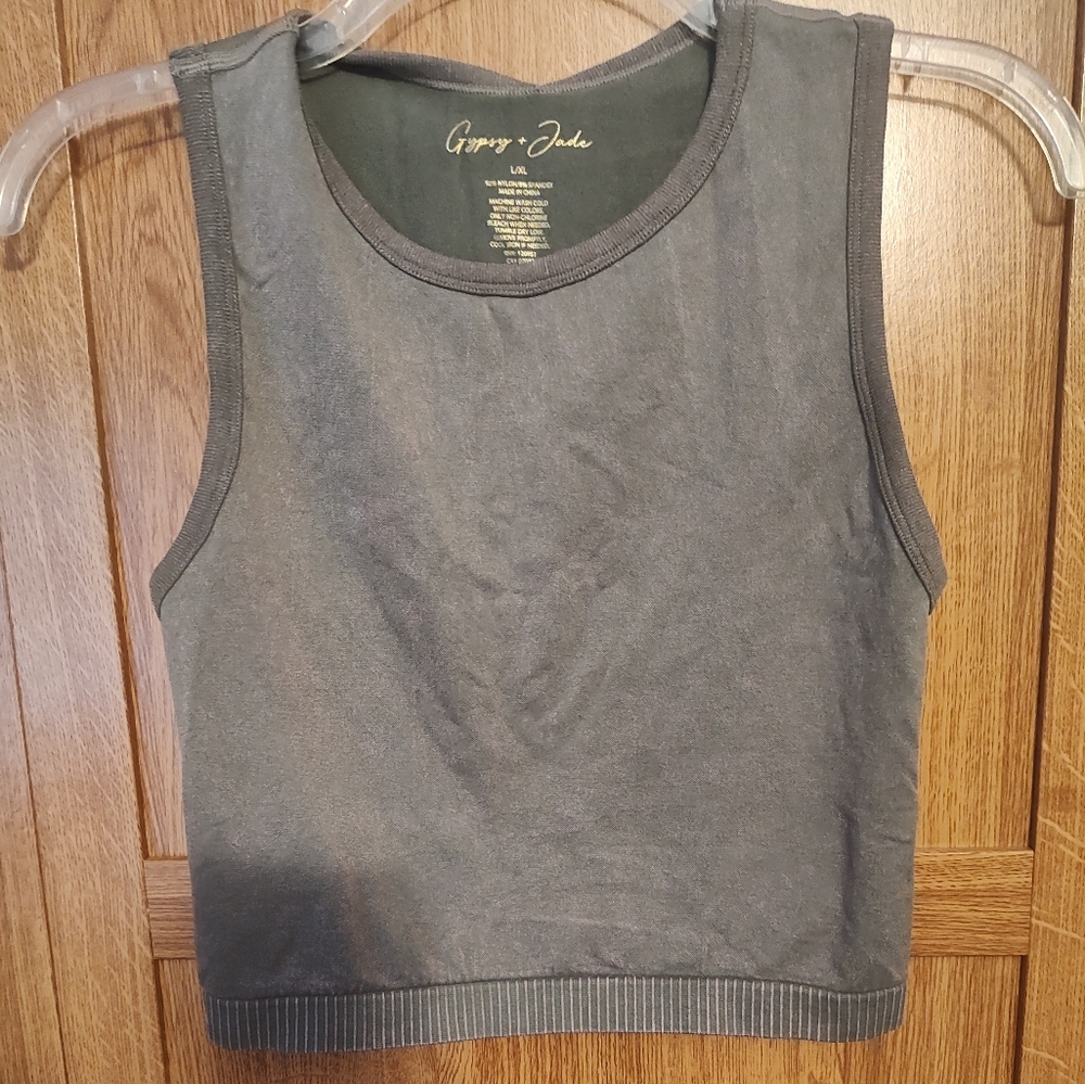 Crop top Gypsy and Jada never worn...tags still attached. Size L/XL. Olive color